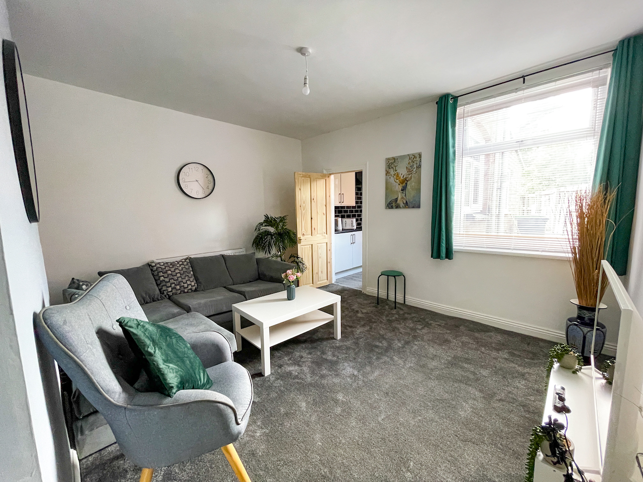 <i>Hassle free property management